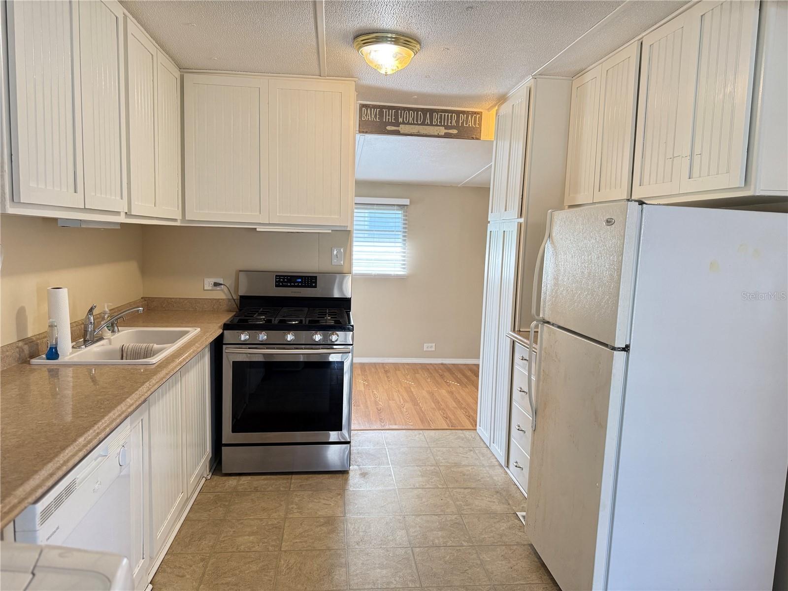 6830 AMERICANA DRIVE NE 127