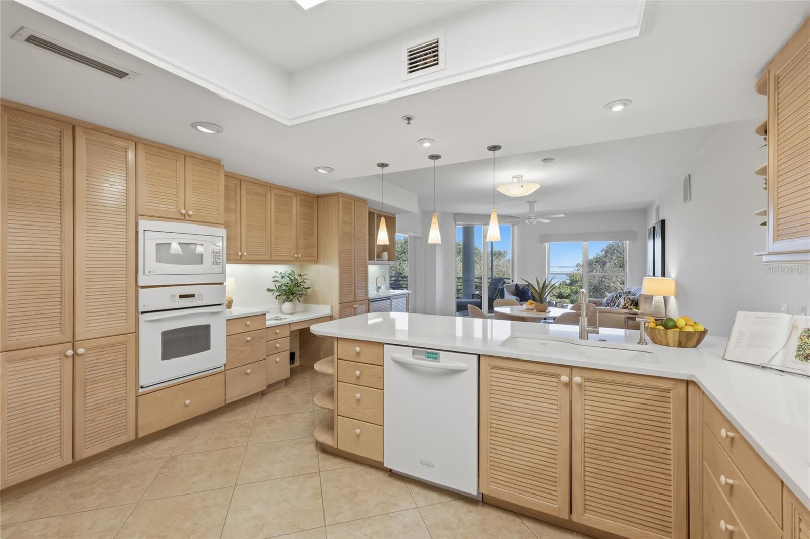 MARINA BAY - Residential