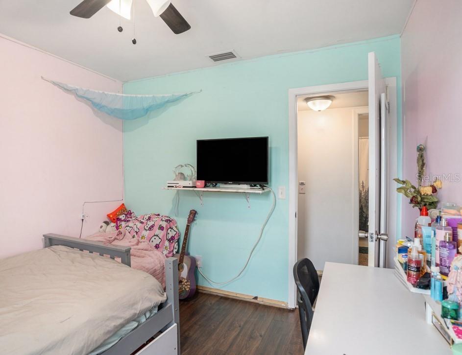 TOWN'N COUNTRY PARK UNIT 17 - Residential