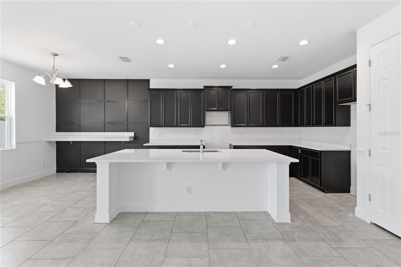 HANOVER LAKES PH 3 - Residential