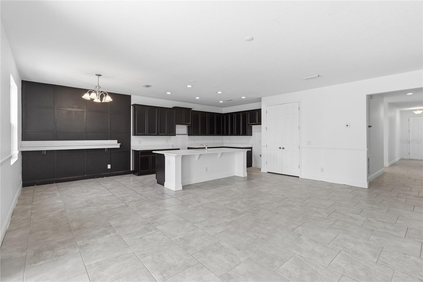 HANOVER LAKES PH 3 - Residential