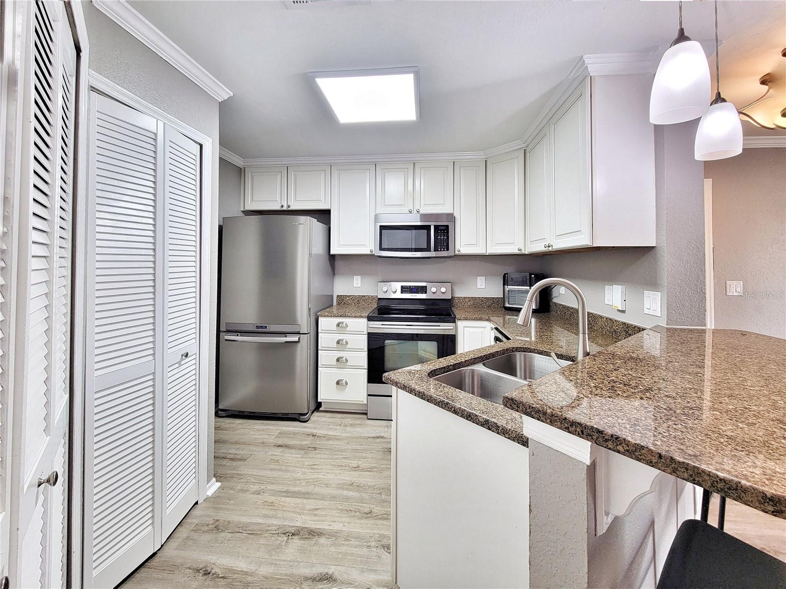 WINDSOR PARK - Residential