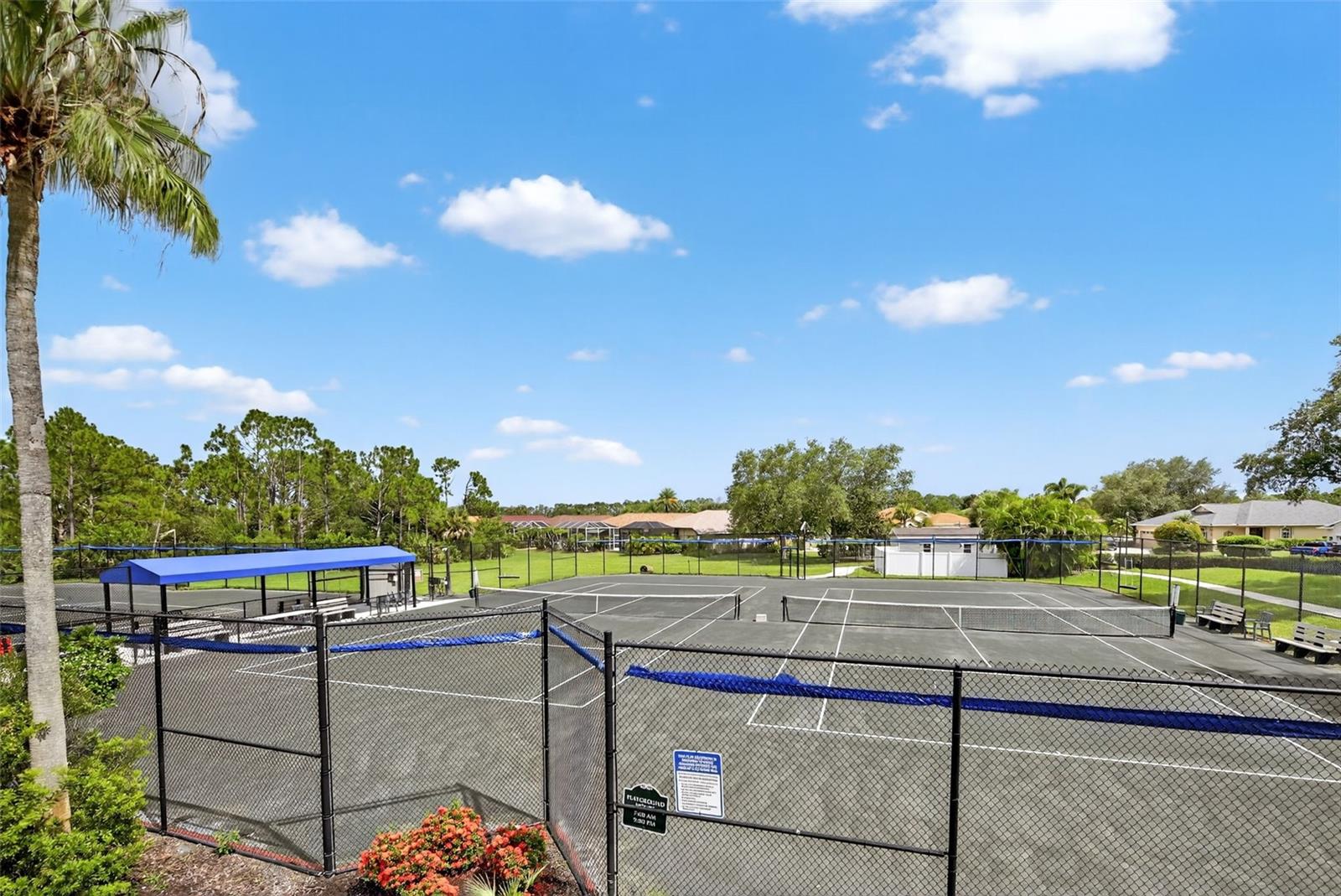 TOWNS AT LAKESIDE - Residential