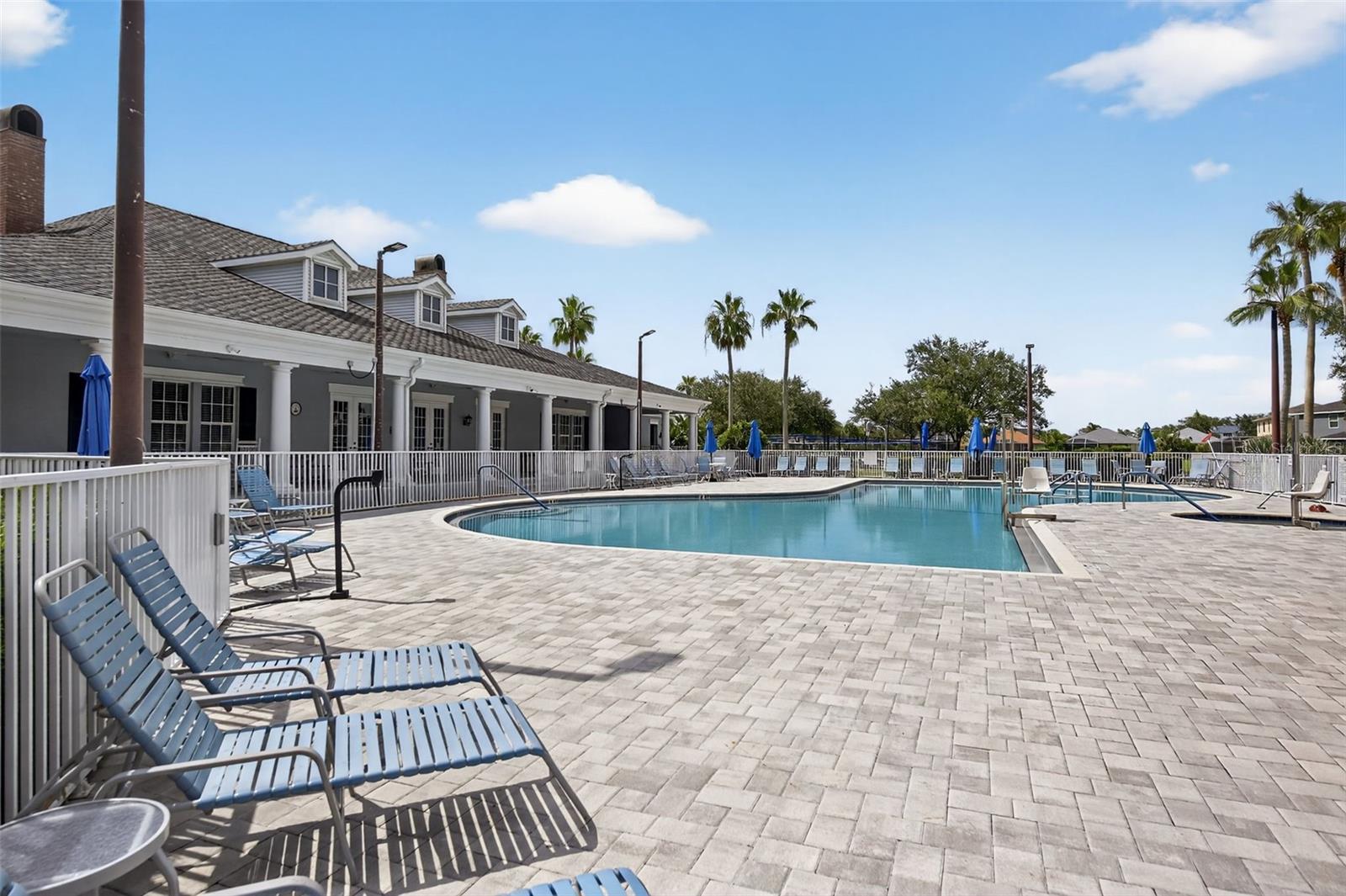 TOWNS AT LAKESIDE - Residential