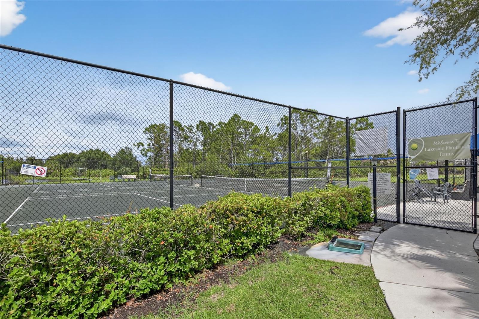 TOWNS AT LAKESIDE - Residential