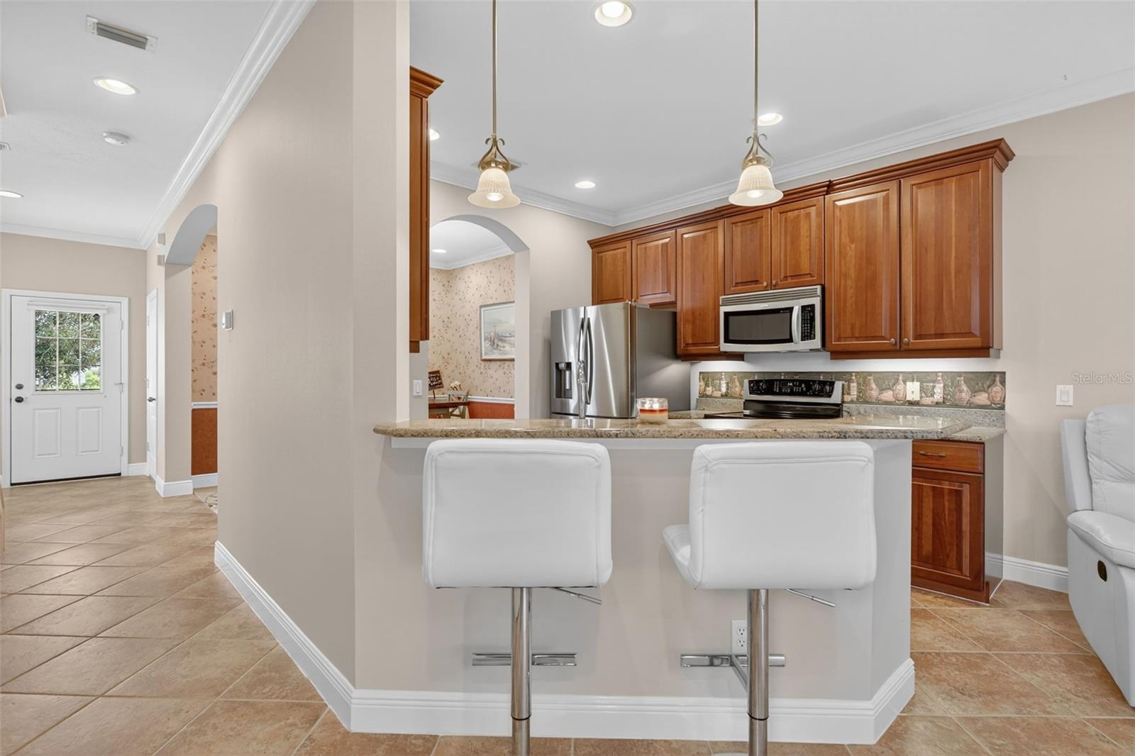 TOWNS AT LAKESIDE - Residential