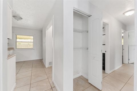 Tiny photo for 4505 SE 12th Place, Ocala, FL 34471 (MLS # OM724537)