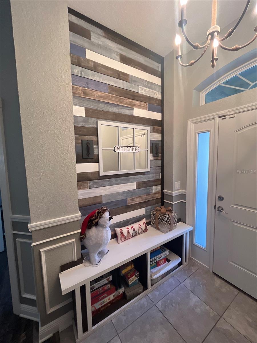 ROYAL HIGHLANDS UNIT 1B BLK 69 LOT 18 - Residential