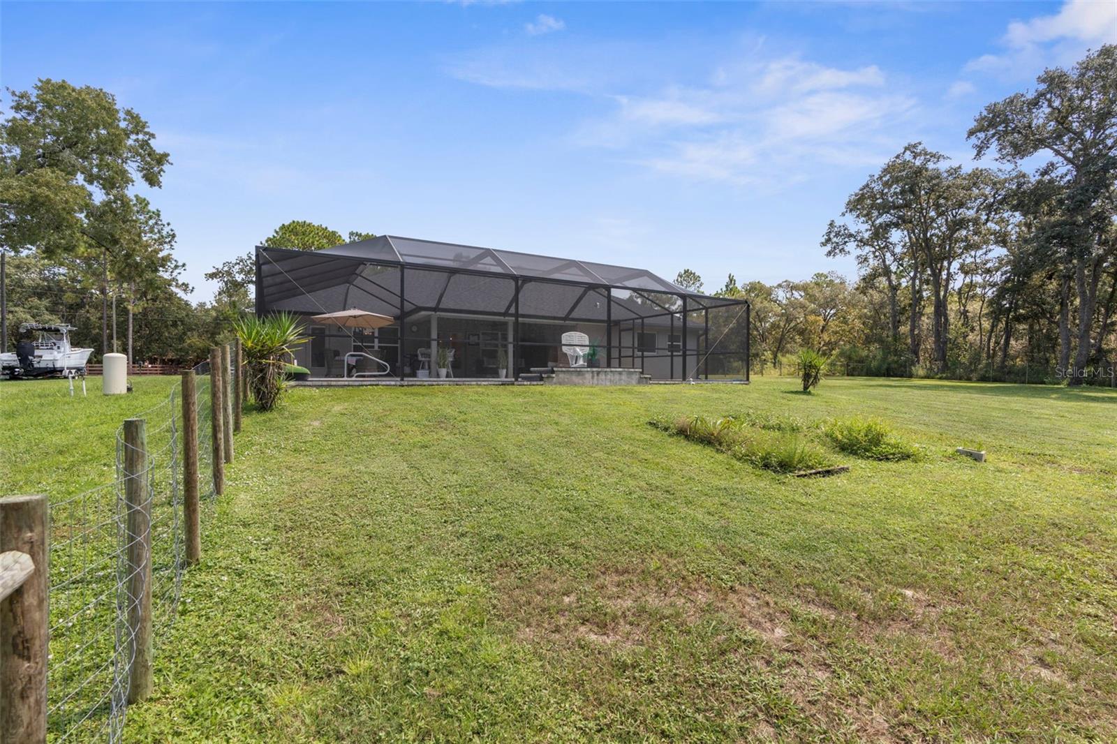 ROYAL HIGHLANDS UNIT 1B BLK 69 LOT 18 - Residential