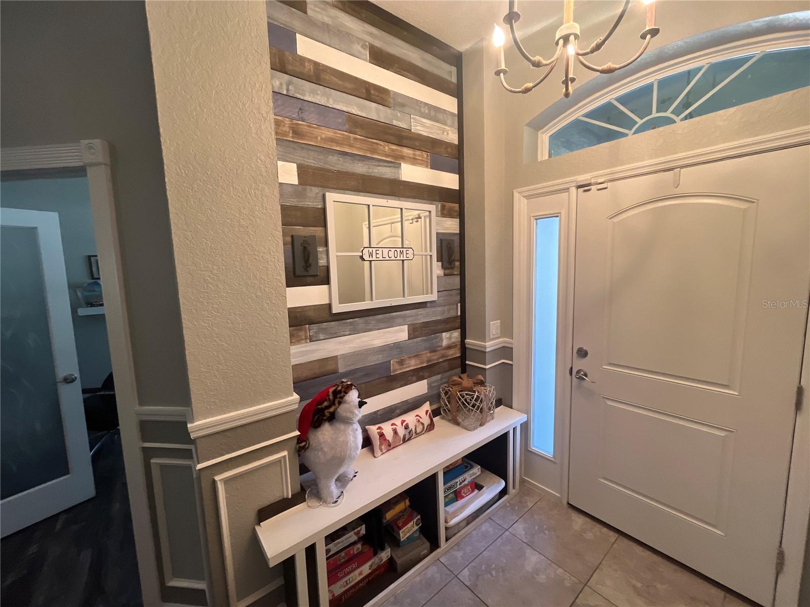 ROYAL HIGHLANDS UNIT 1B BLK 69 LOT 18 - Residential