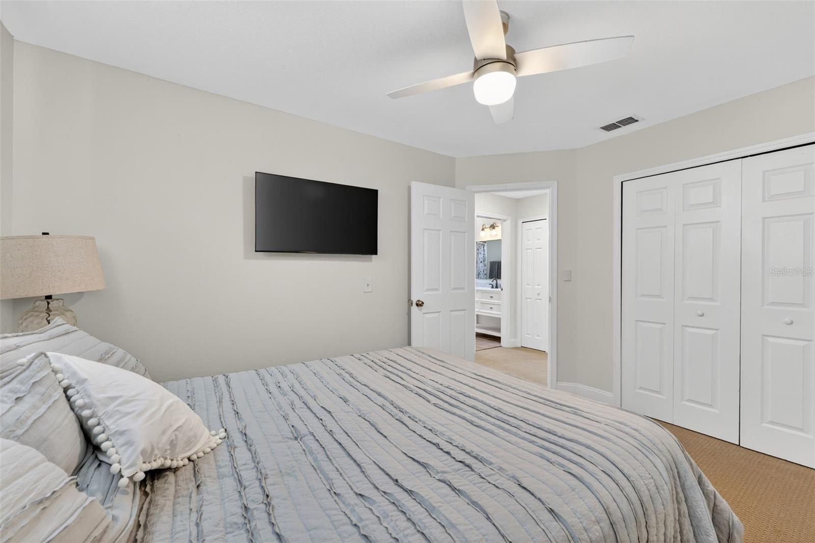 WALDEN LAKE / PADDOCKS - Residential