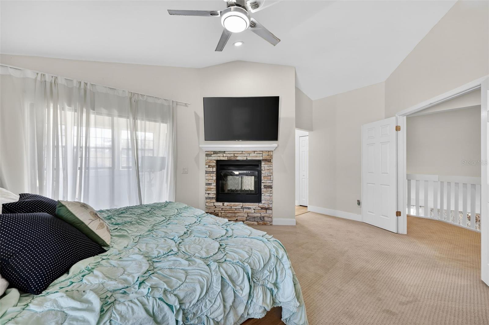 WALDEN LAKE / PADDOCKS - Residential