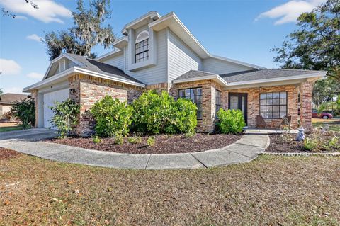 Photo of 1807 Hitching Post Place, Plant City, FL 33566 (MLS # TB8467212)