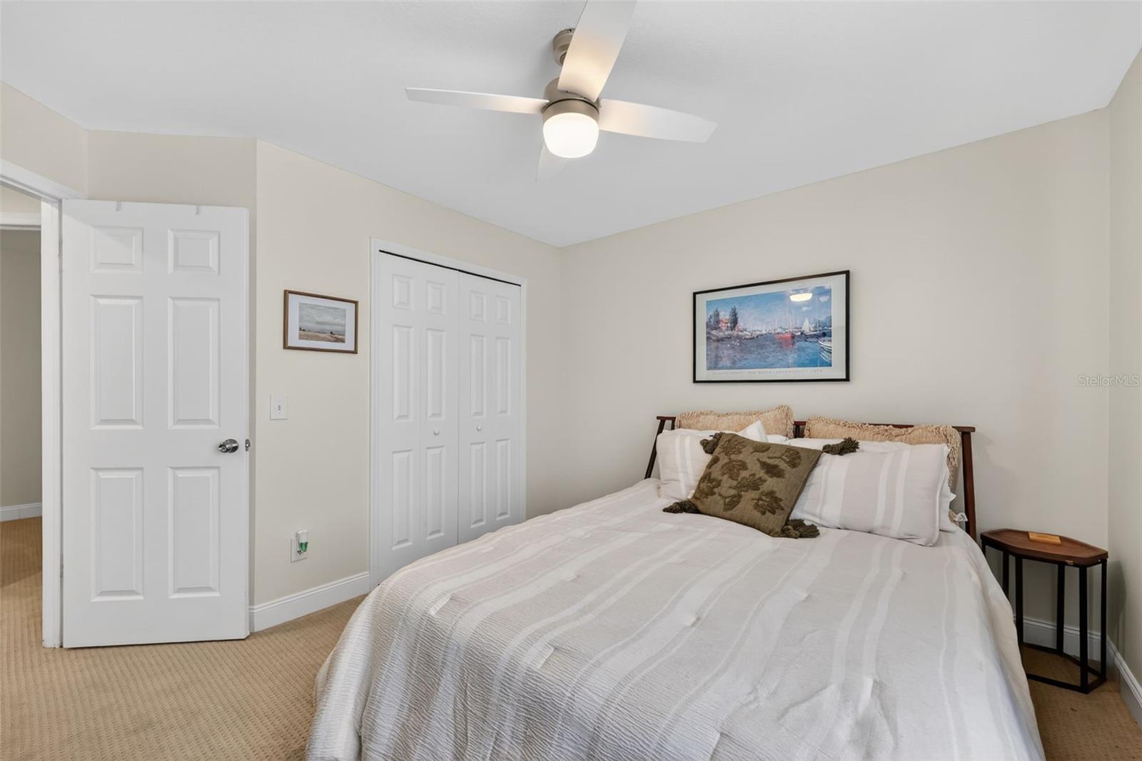 WALDEN LAKE / PADDOCKS - Residential