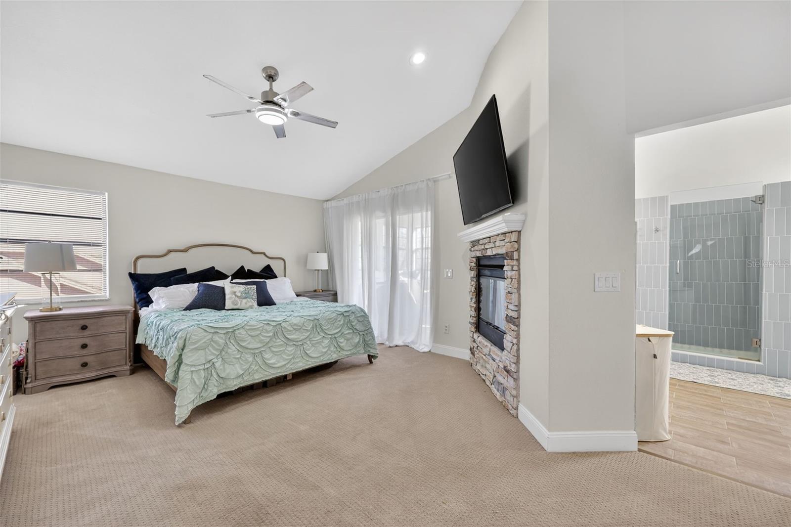 WALDEN LAKE / PADDOCKS - Residential