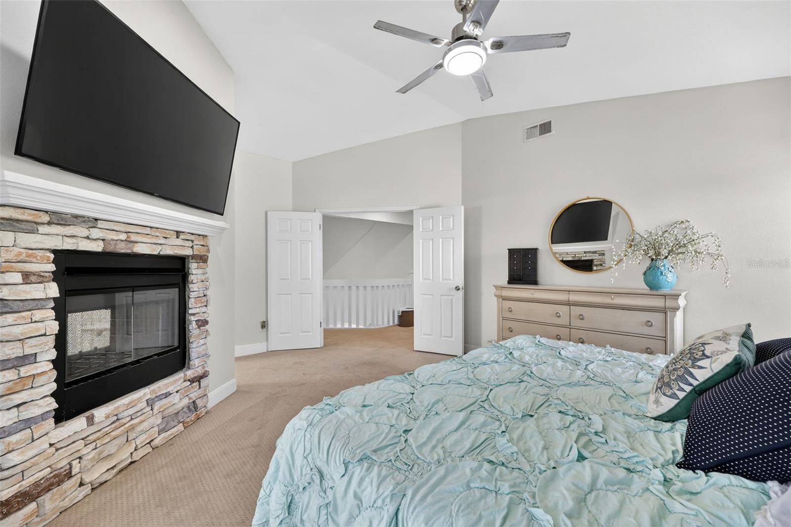 WALDEN LAKE / PADDOCKS - Residential