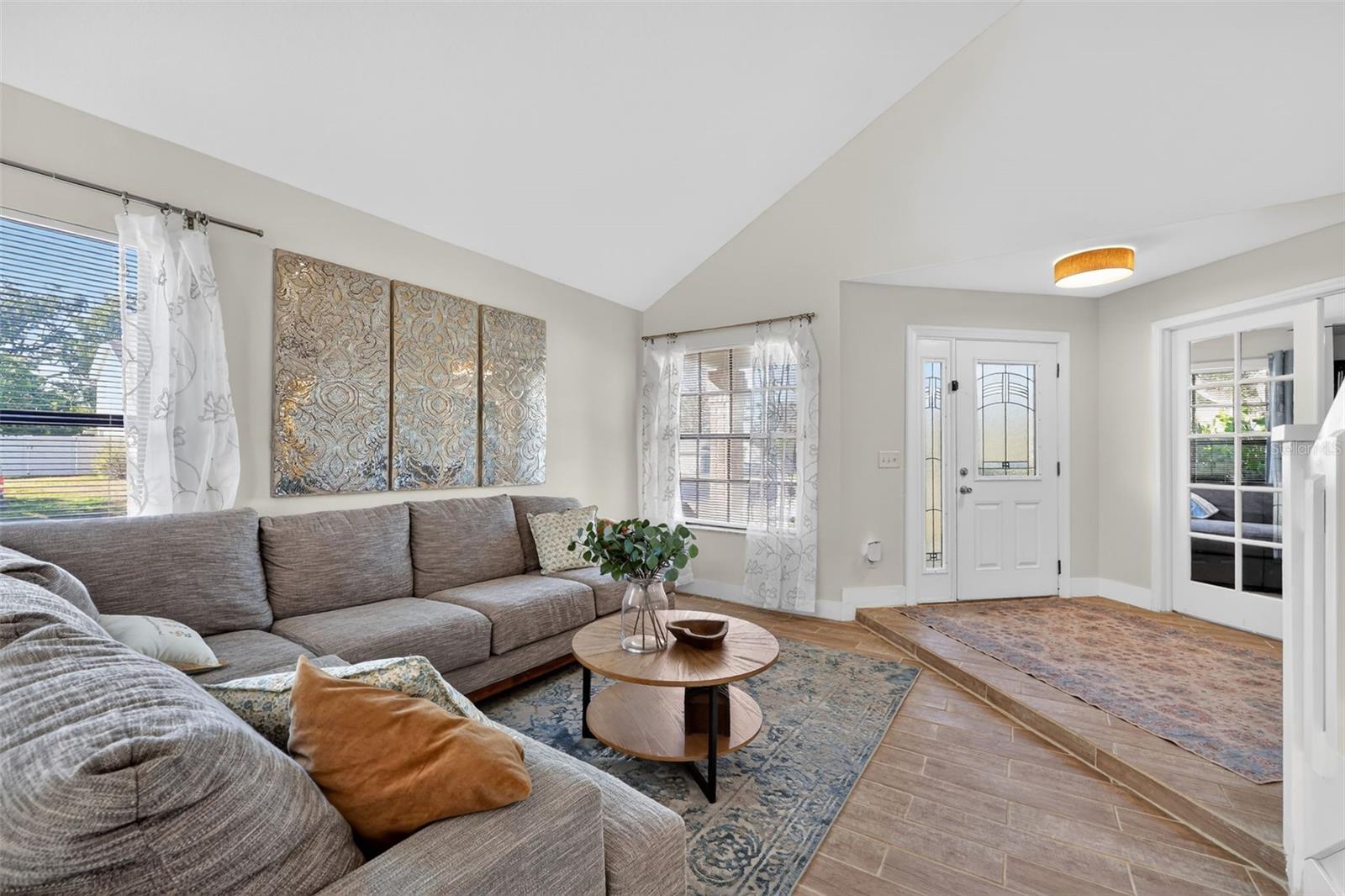 WALDEN LAKE / PADDOCKS - Residential