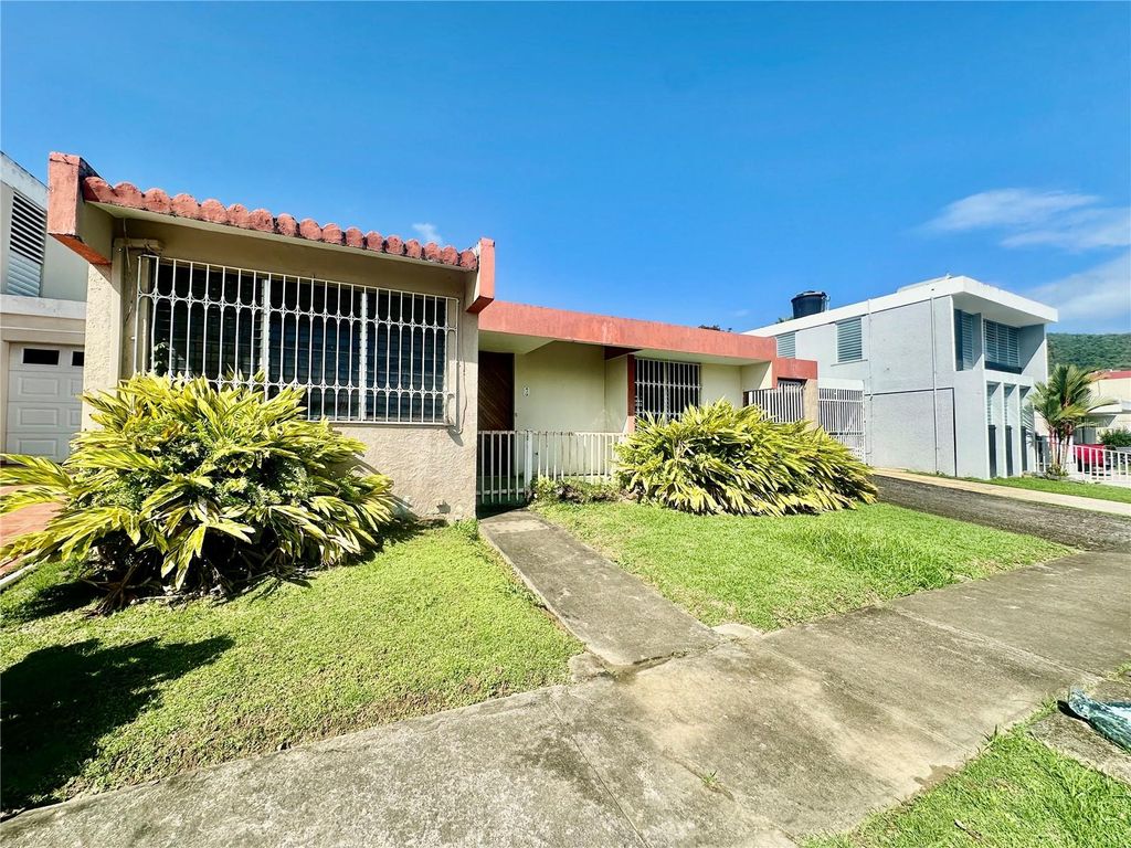 Photo of 14 J14 Granadillo Arbolada, Caguas, PR 00727 (MLS # PR9119924)