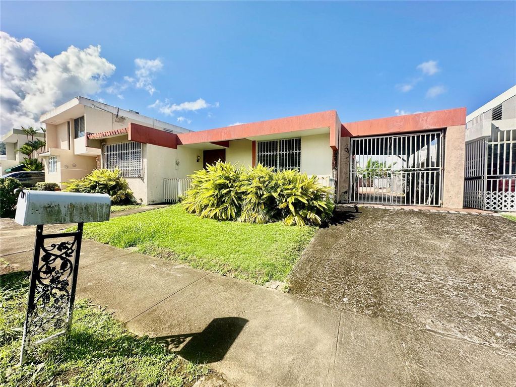 Photo of 14 J14 Granadillo Arbolada, Caguas, PR 00727 (MLS # PR9119924)