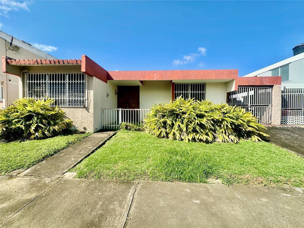 Photo of 14 J14 Granadillo Arbolada, Caguas, PR 00727 (MLS # PR9119924)