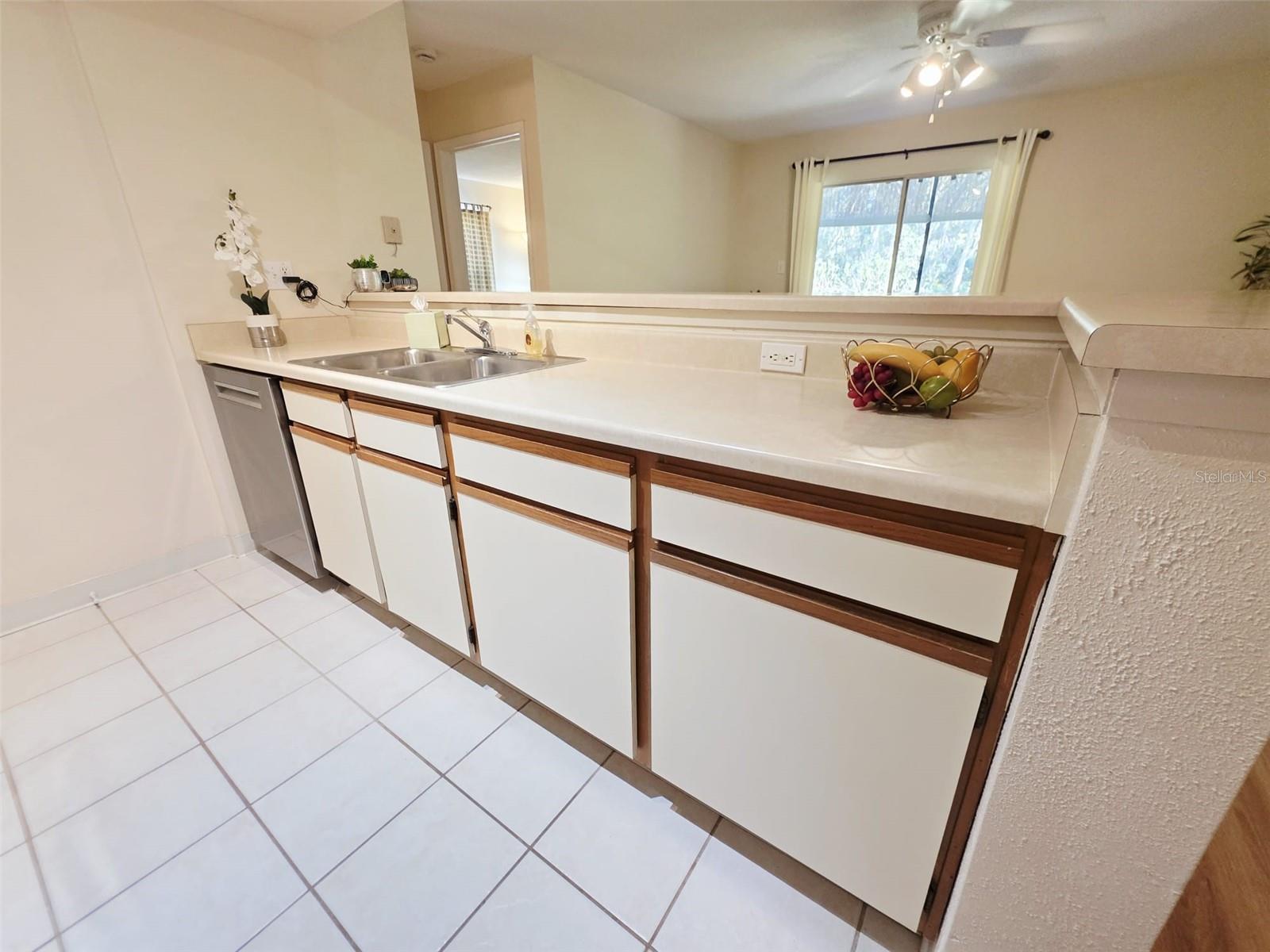 ENCLAVE AT ST PETERSBURG - Residential Lease