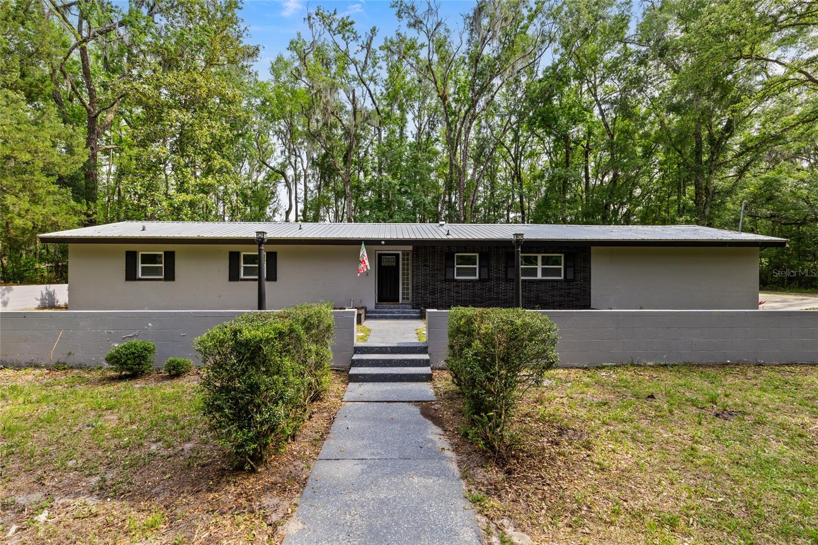 5021 W UNIVERSITY AVENUE