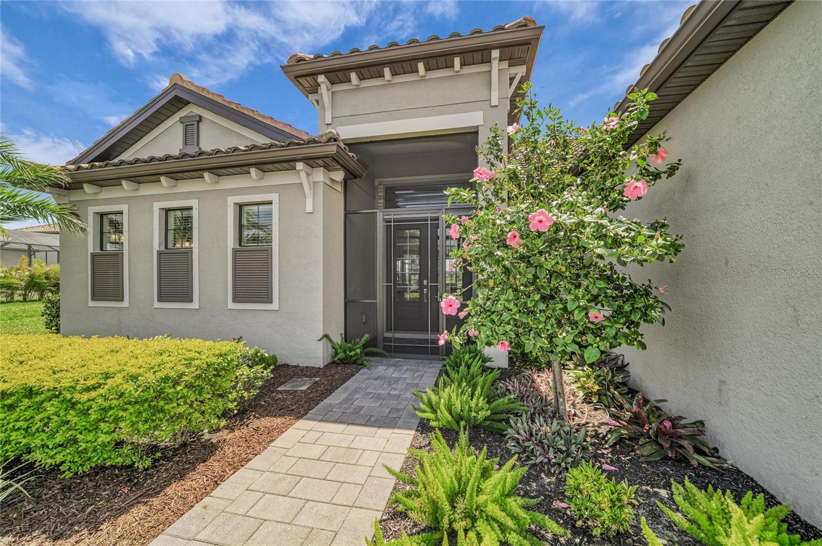 LORRAINE LAKES PH I - Residential