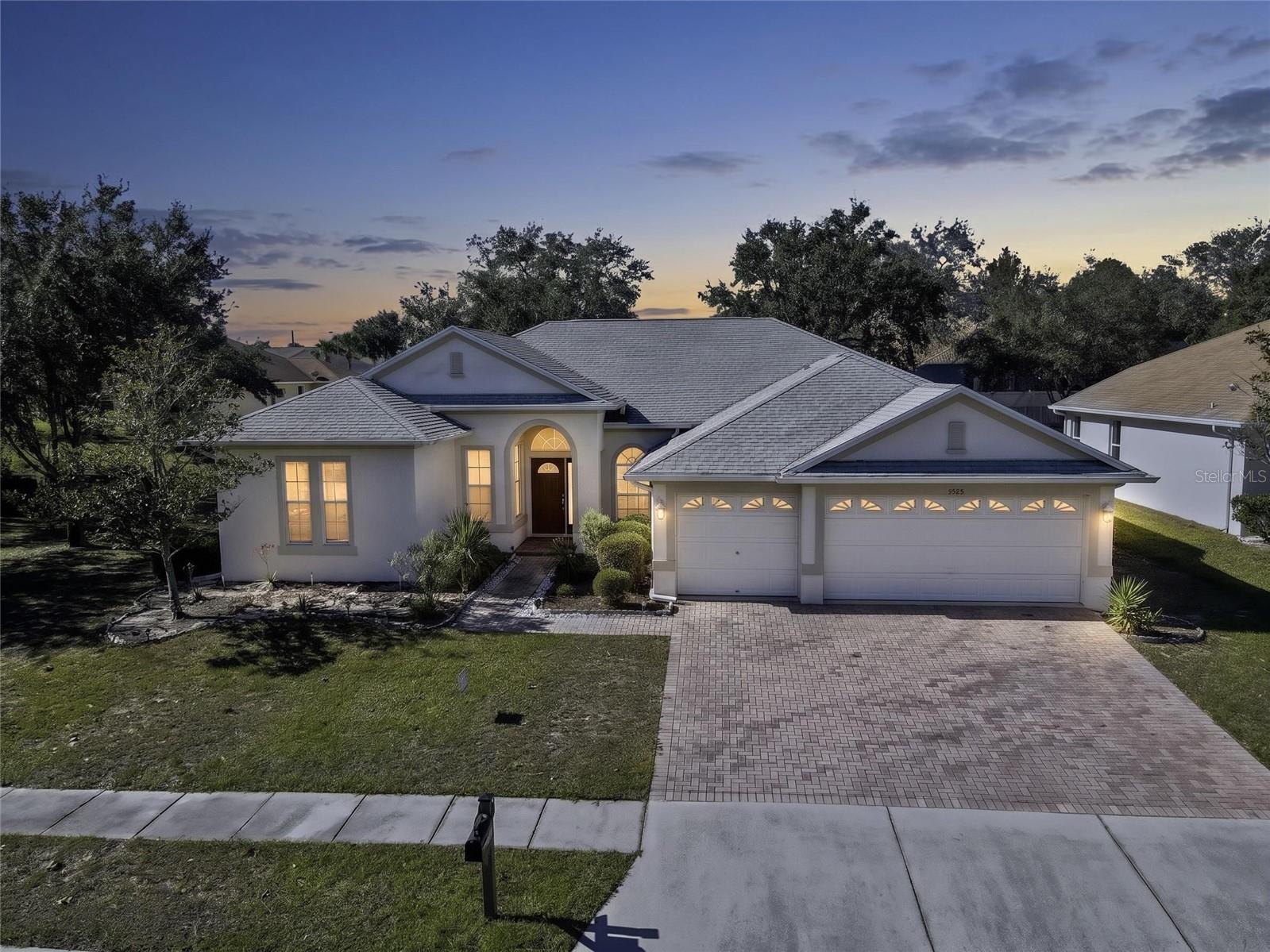 5525 THORNGROVE WAY