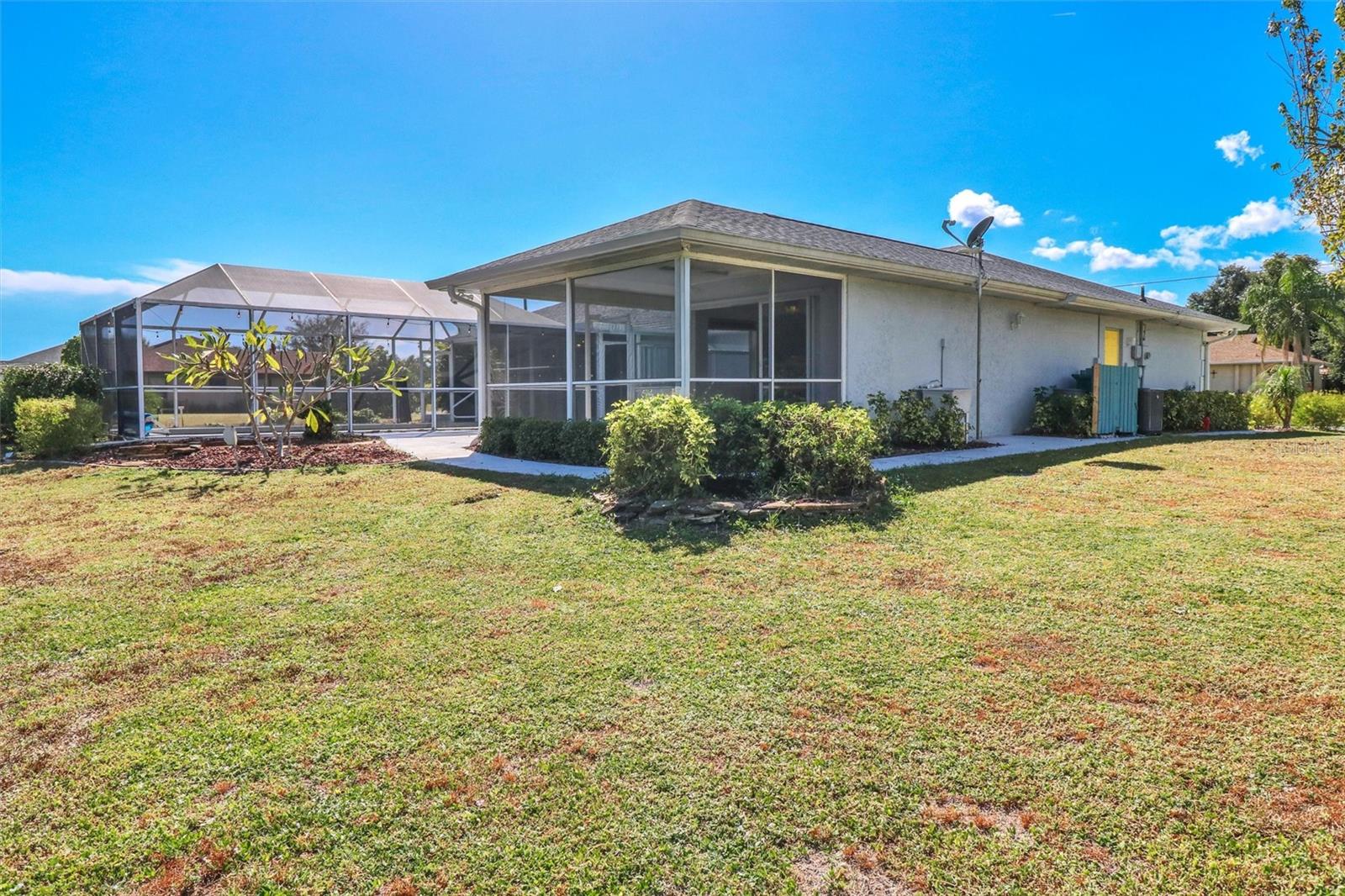 1042 STRASBURG DRIVE