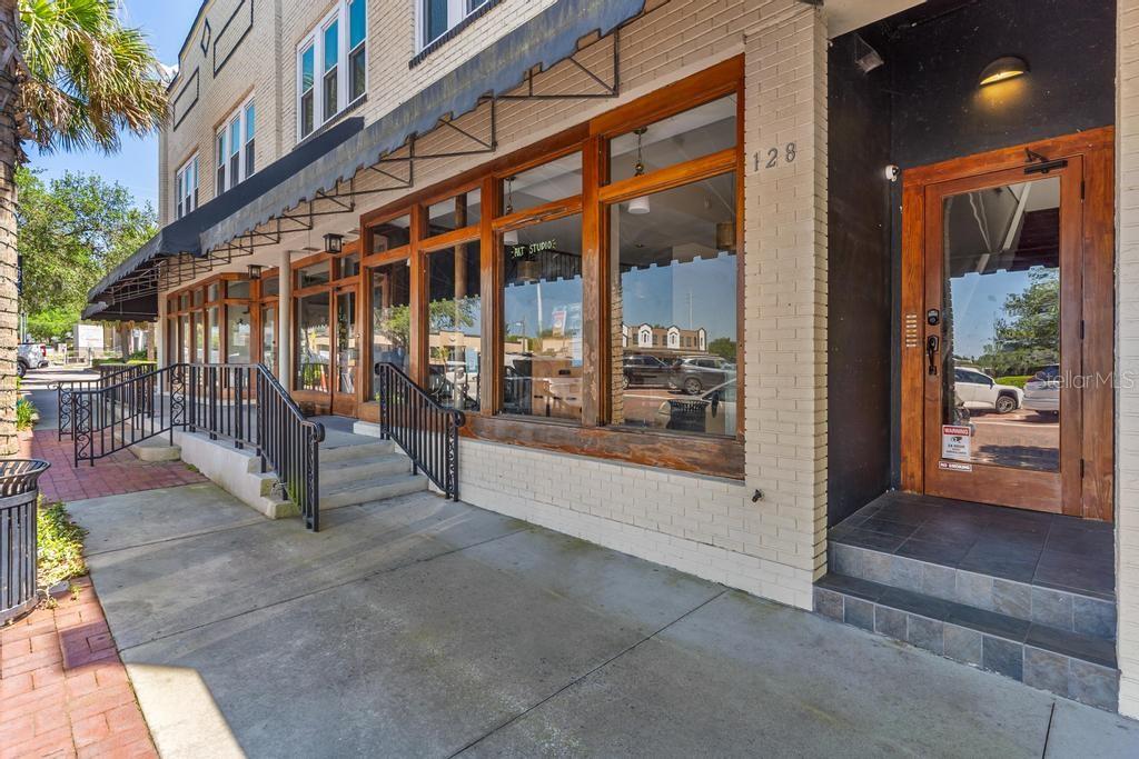128 E MAGNOLIA AVENUE