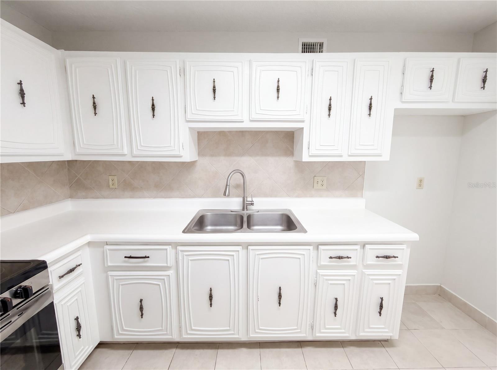 RIVERSIDE CONDO - Residential