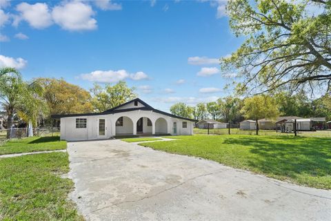 Photo of 5106 Calhoun Road, Plant City, FL 33567 (MLS # TB8485343)