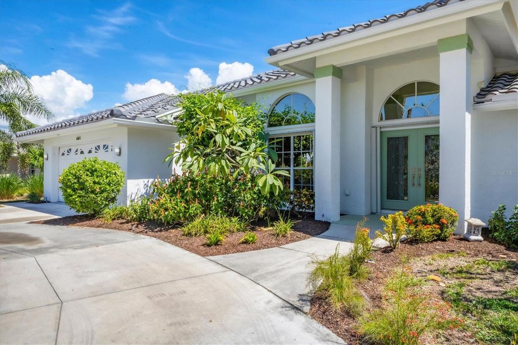 Photo of 1104 Hoover Street, Nokomis, FL 34275 (MLS # N6140653)