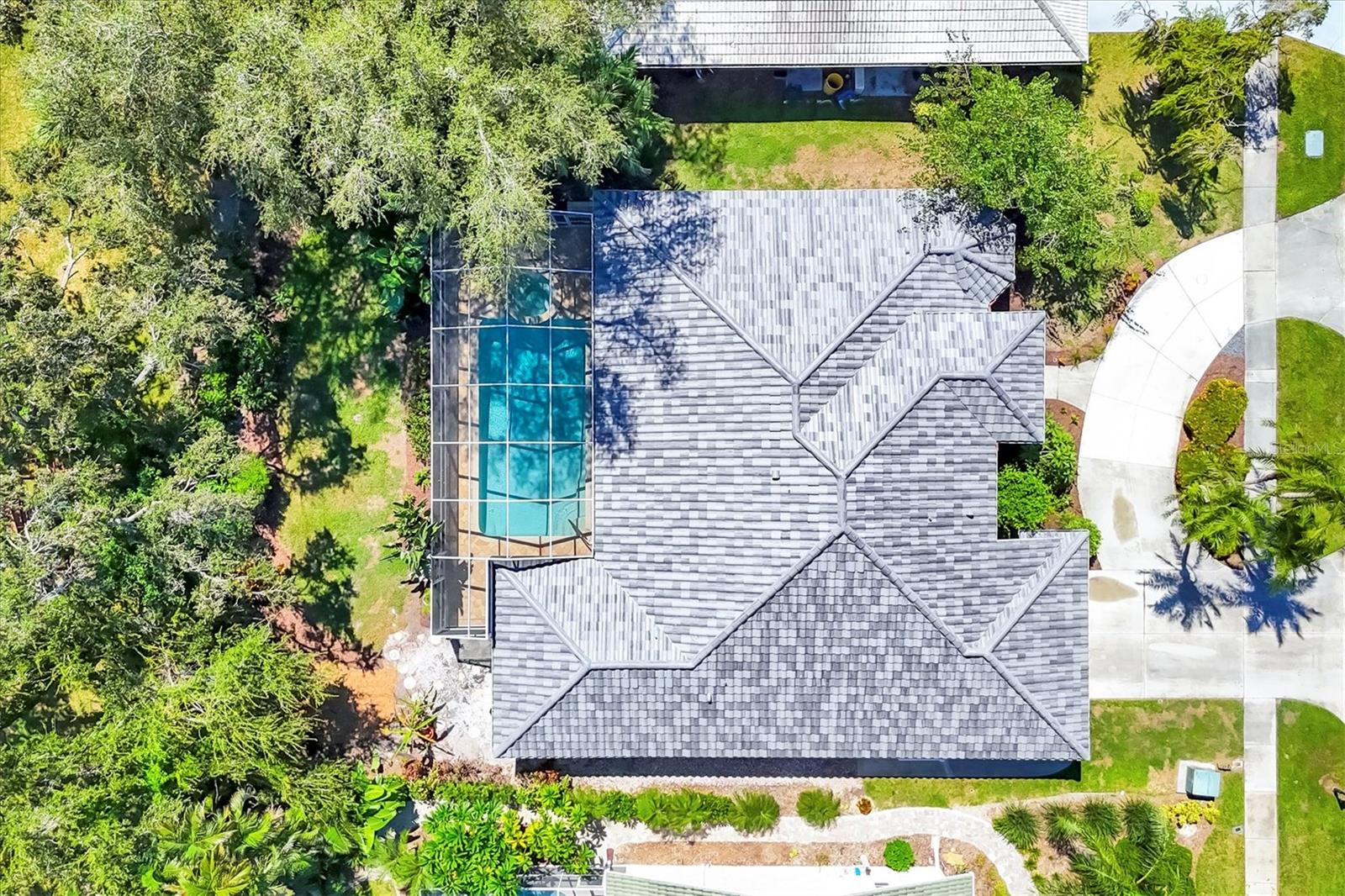 LAUREL WOODLANDS - Residential