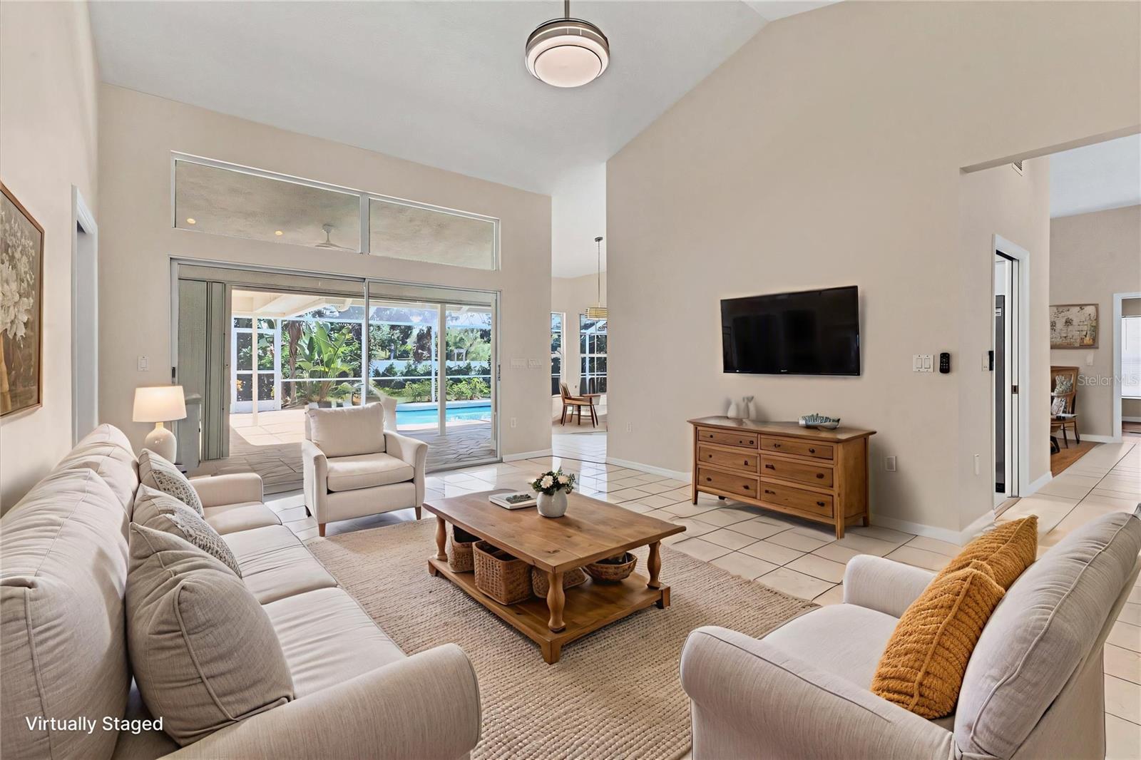 LAUREL WOODLANDS - Residential