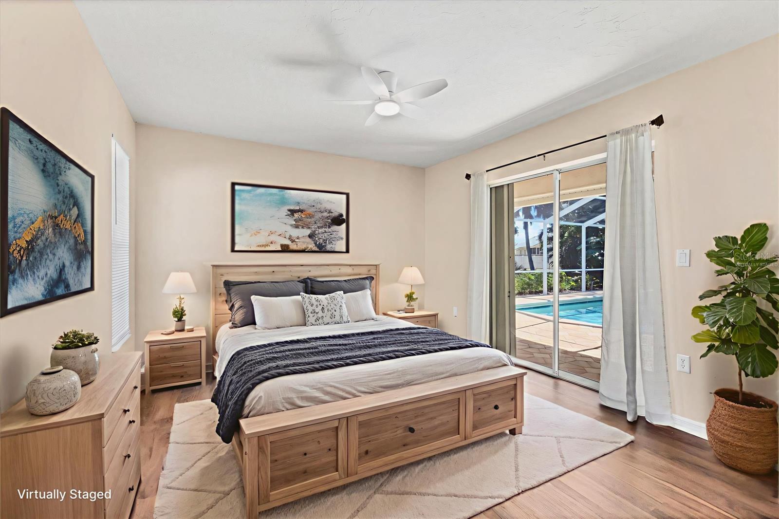 LAUREL WOODLANDS - Residential