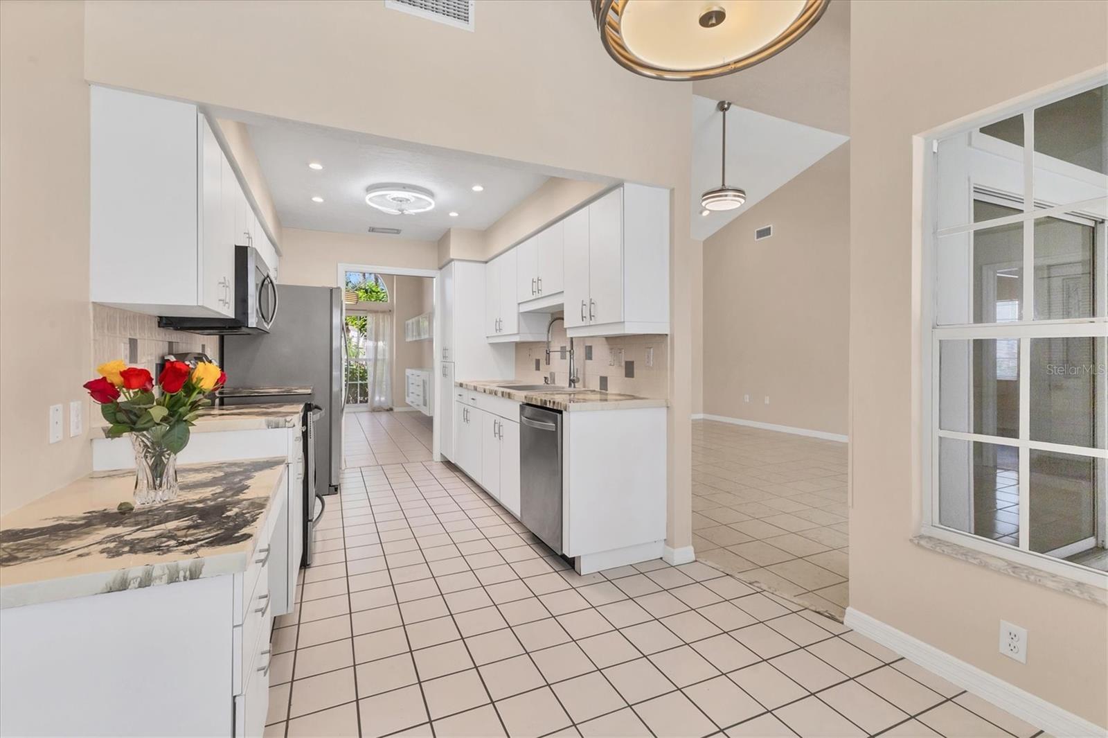 LAUREL WOODLANDS - Residential
