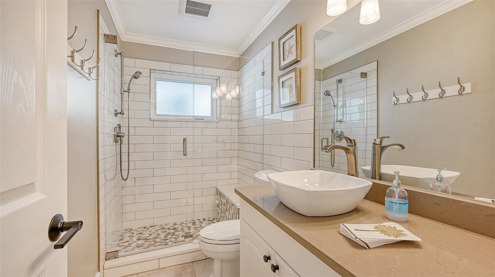 SARA SANDS - Residential