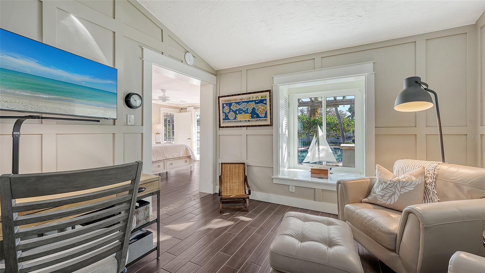 SARA SANDS - Residential