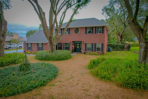 A home in AUBURNDALE