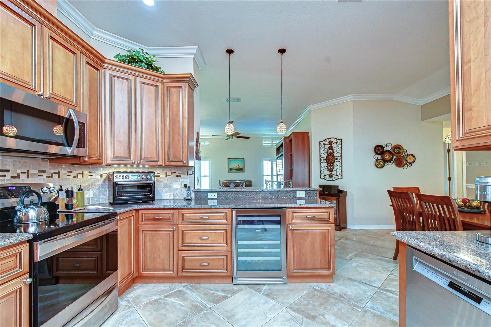 BLOOMINGDALE SEC U V PH - Residential