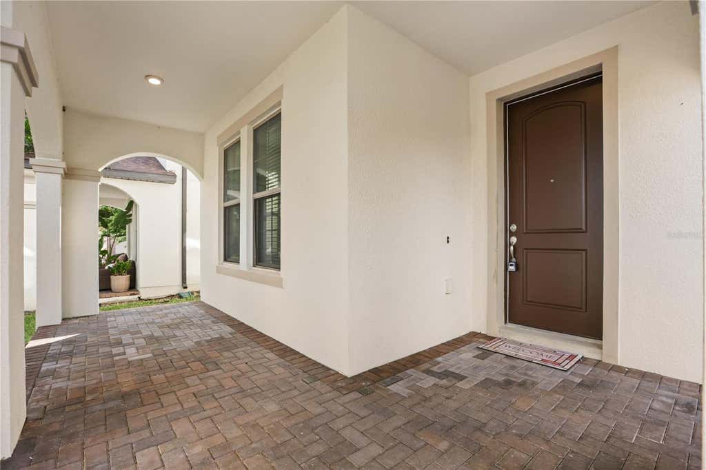 Photo of 8278 Procida Isle Lane, Windermere, FL 34786 (MLS # O6435099)
