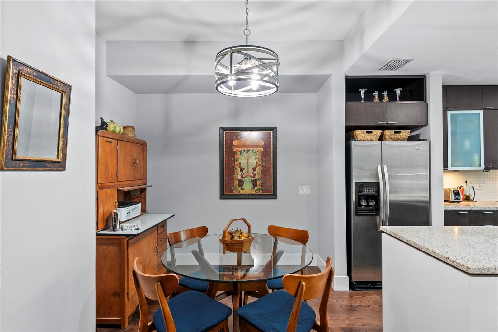THE PLACE AT CHANNELSIDE A CON - Residential