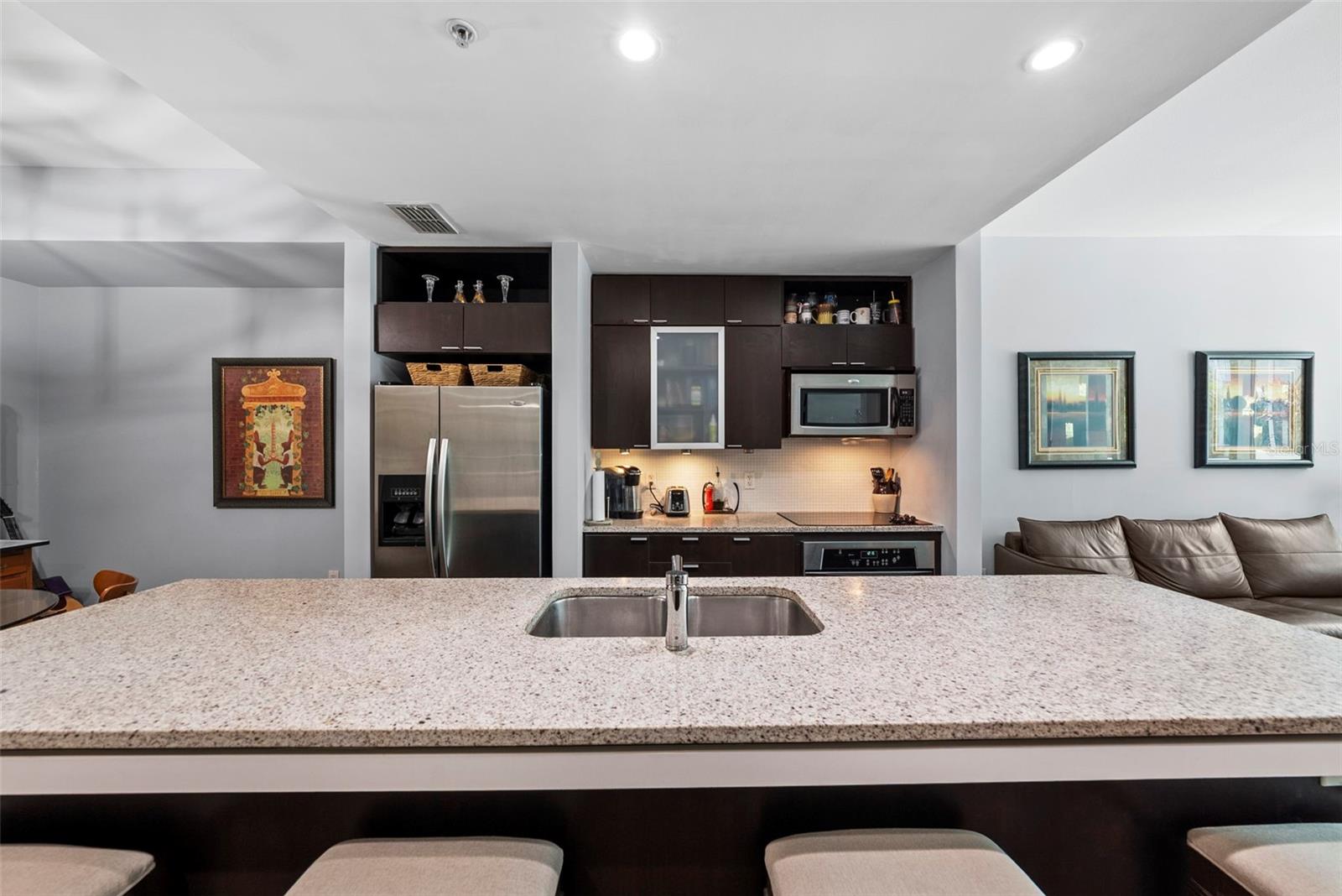 THE PLACE AT CHANNELSIDE A CON - Residential