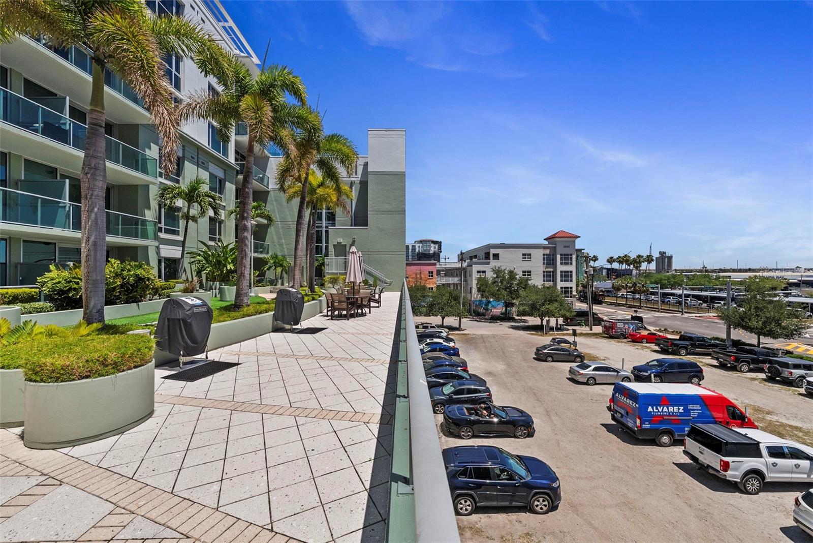 THE PLACE AT CHANNELSIDE A CON - Residential