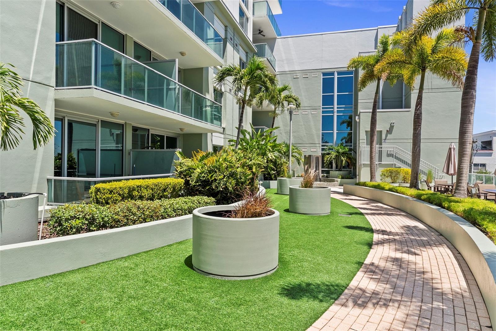 THE PLACE AT CHANNELSIDE A CON - Residential