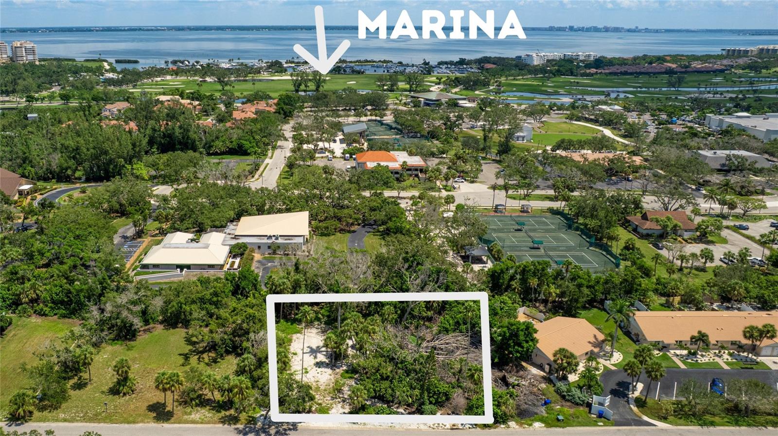 COQUINA BEACH - Land