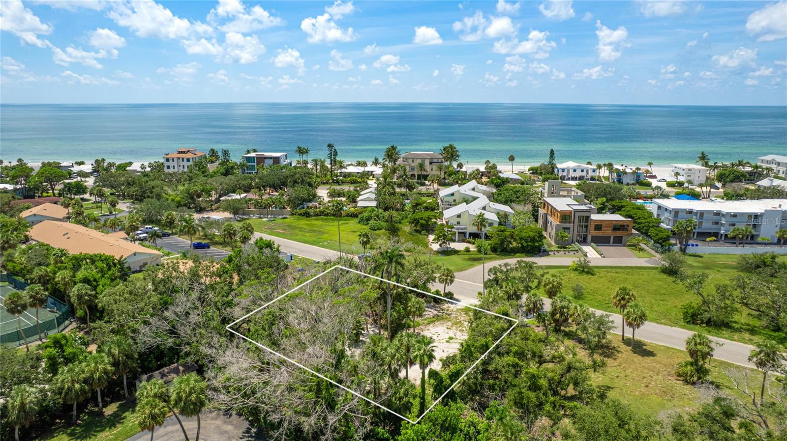 COQUINA BEACH - Land
