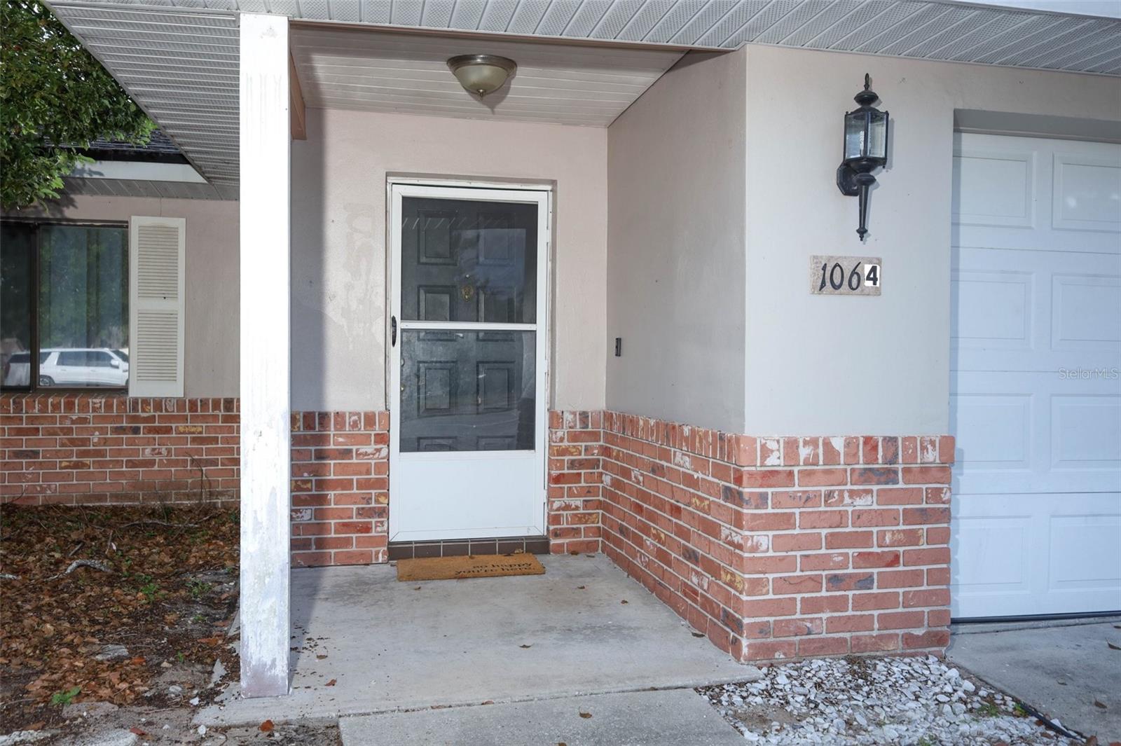 1064 E NORMANDY BOULEVARD