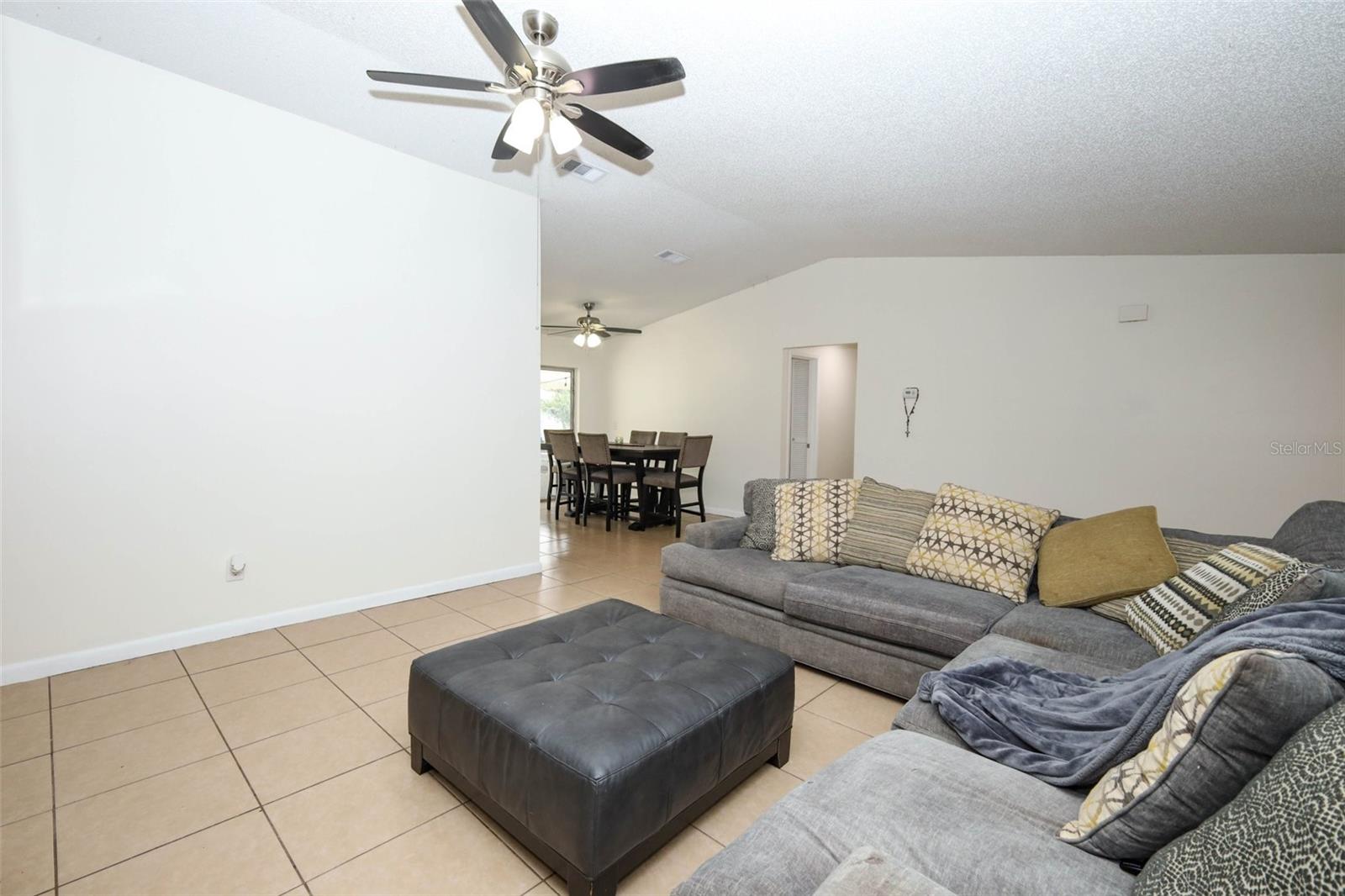 DELTONA LAKES UNIT 05 - Residential